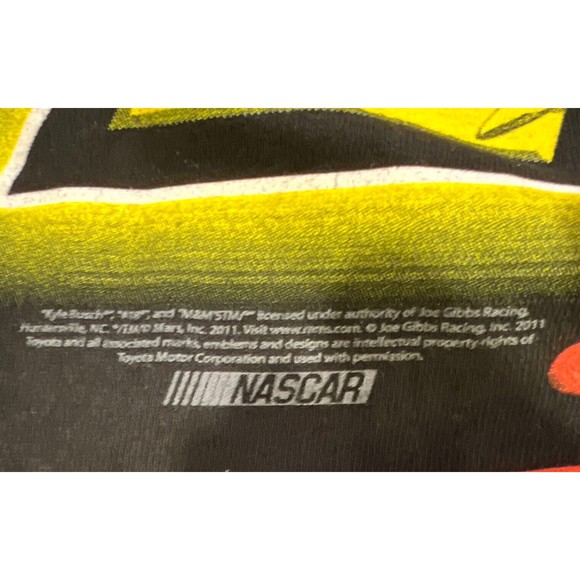 Kyle Busch XXL 2011 Tee Nascar #18 Suspended Racing Champion M&M Car Logo 2 side - Picture 13 of 16